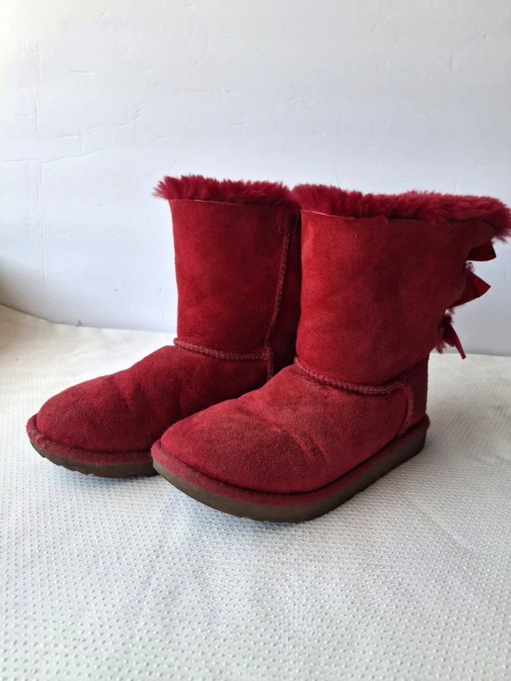 UGG Kids Bailey Bow II Red Sheepskin Boots Youth US 2 EU 33.5 Winter Shoes